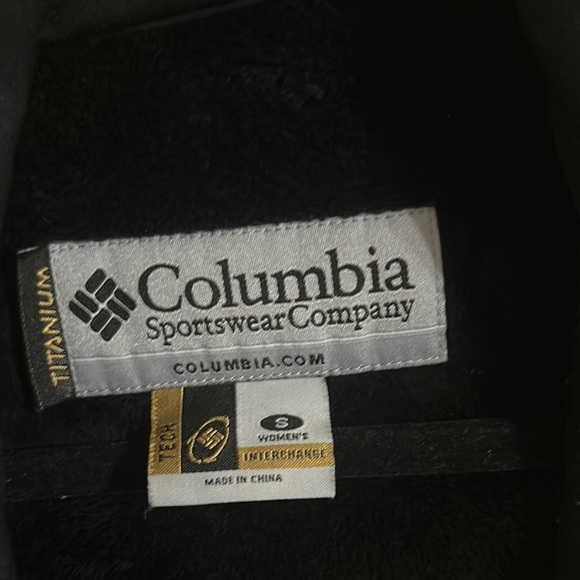 Columbia Titanium Black Ski Jacket High Collar Tailored Fit - Picture 4 of 6